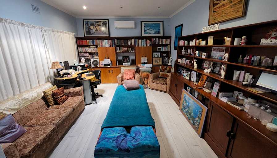 Elana Wright's room