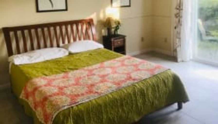 Daya's room