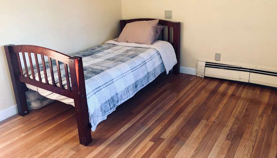 Noozy's room