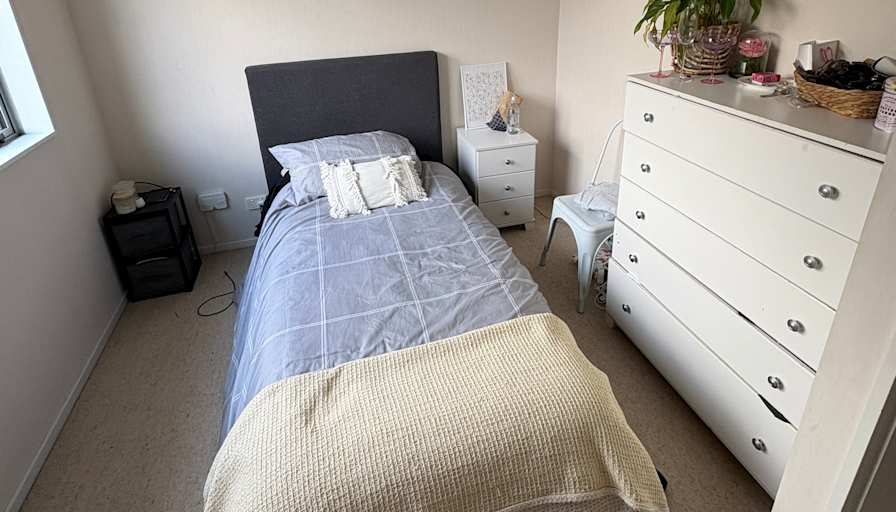 Flynn Hibberd's room