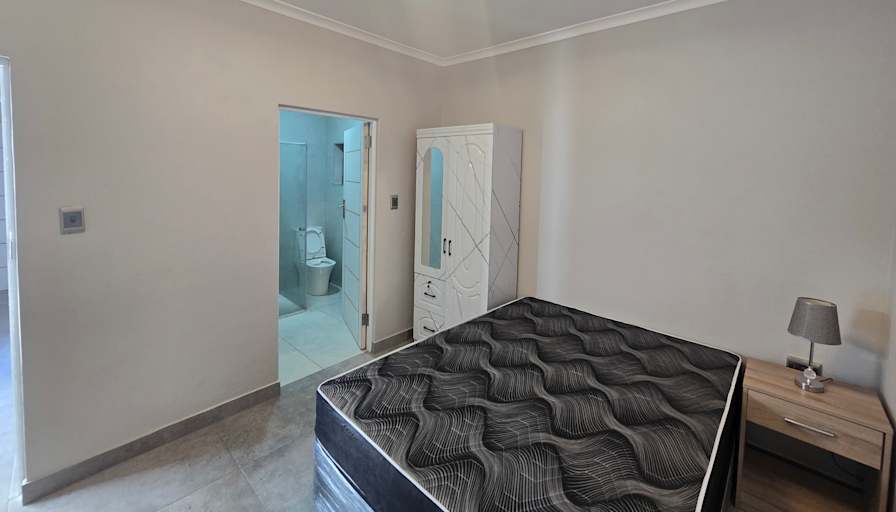 Donovan's room