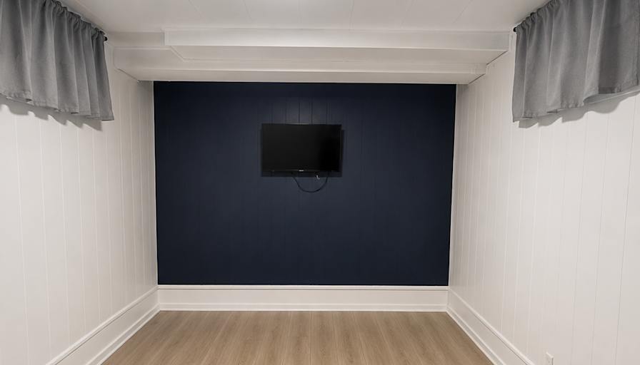 Kim's room