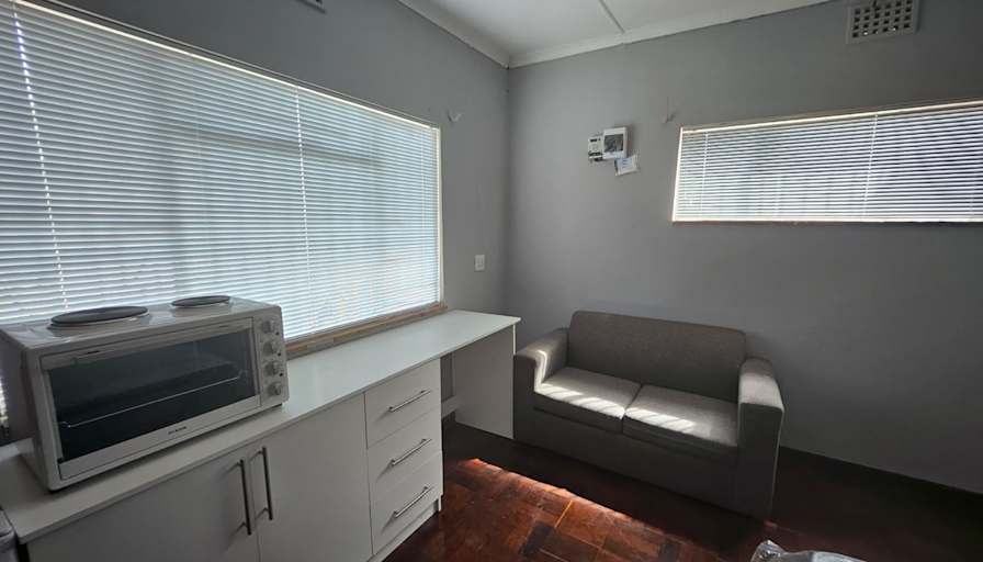 Donovan's room