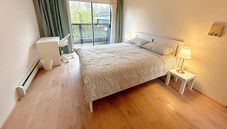 Shirin's room