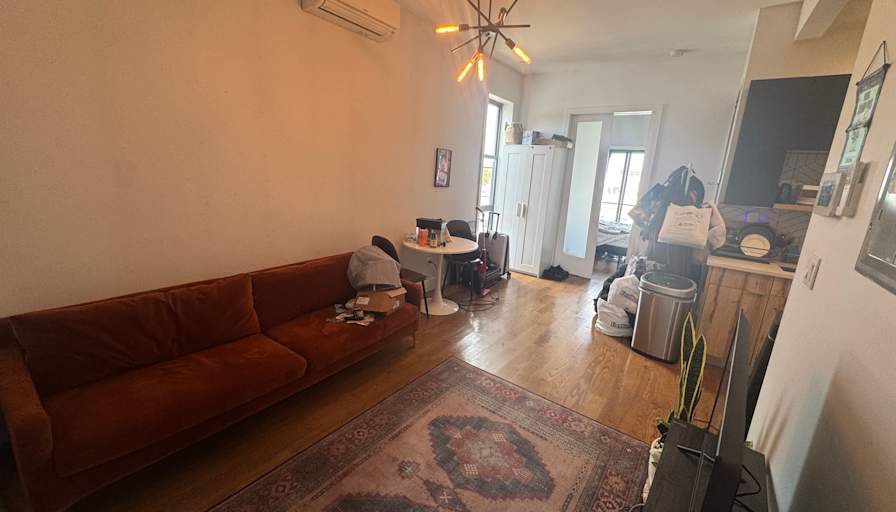 Jasmin's room