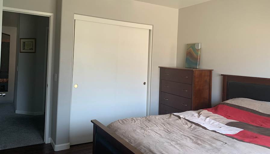 Julia Kira Kelly's room