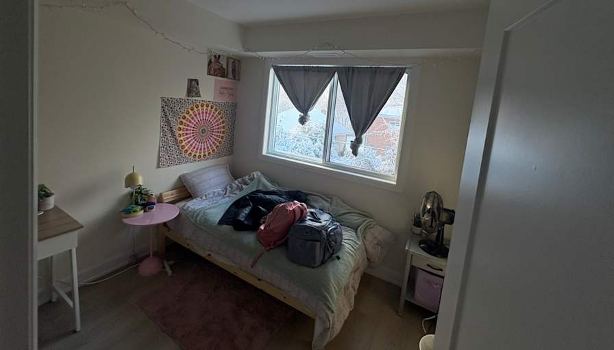Kemoya's room