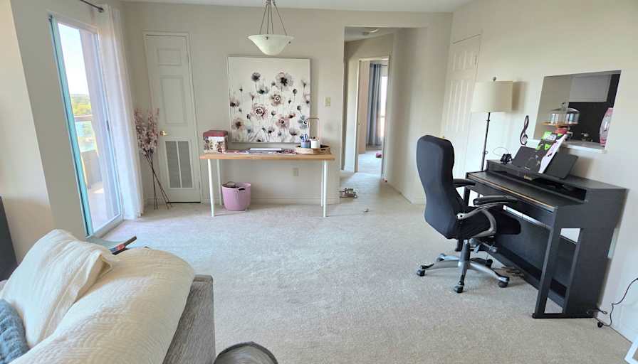 Robyn's room