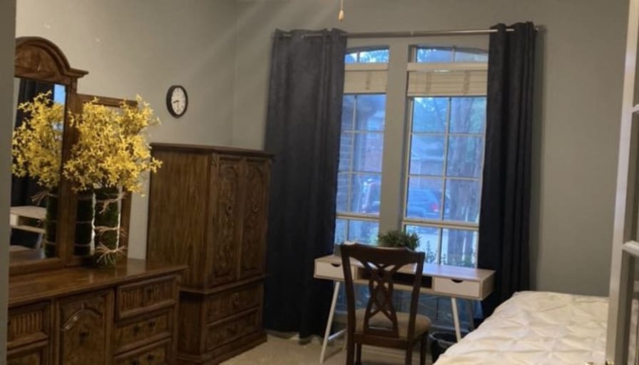 Kelly's room