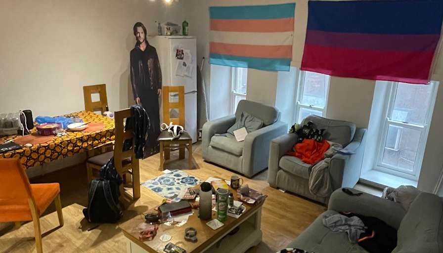 Vivian Reynolds's room