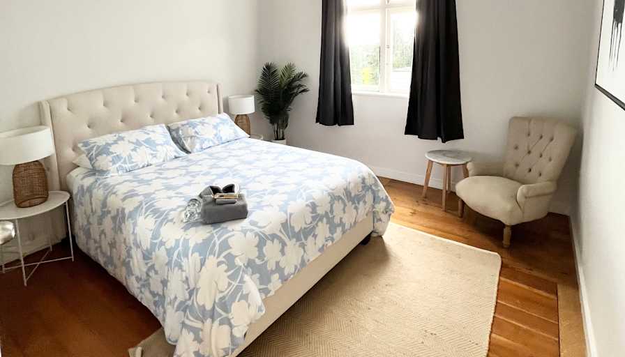 Donna's room