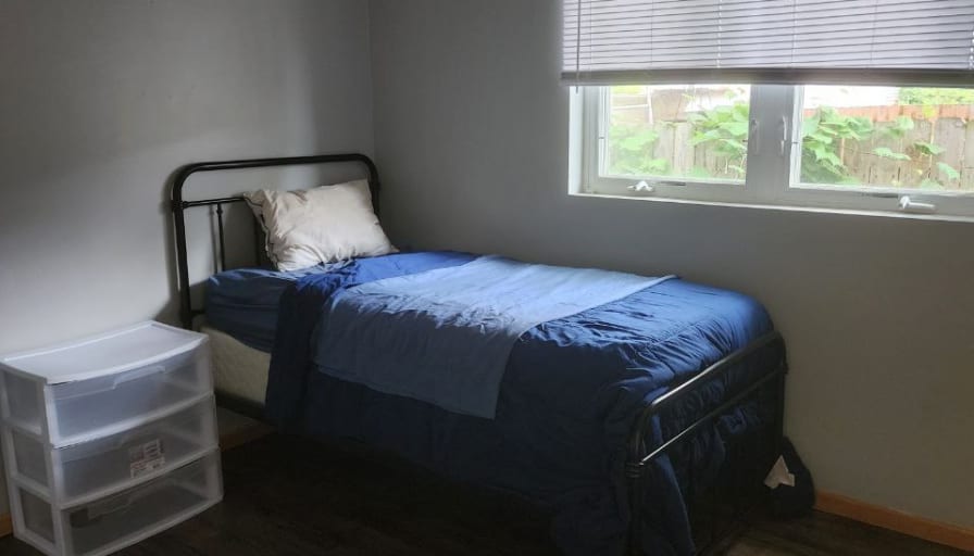 Kweli's room