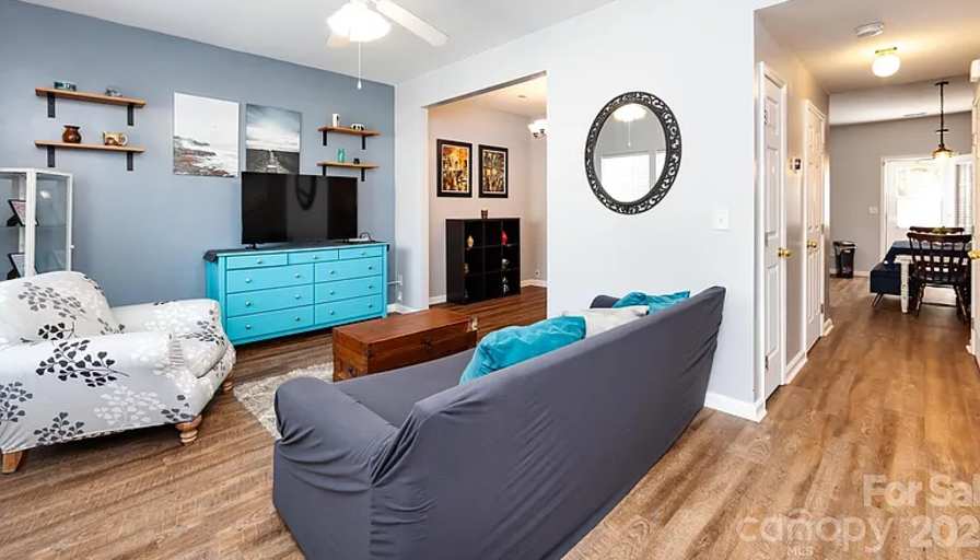 Liz's room