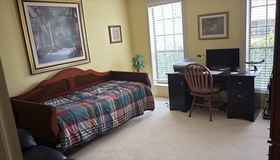 Ken's room