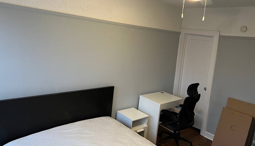Jose's room