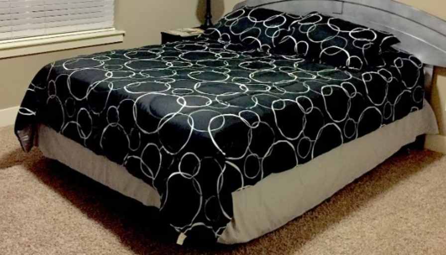 Elin's room