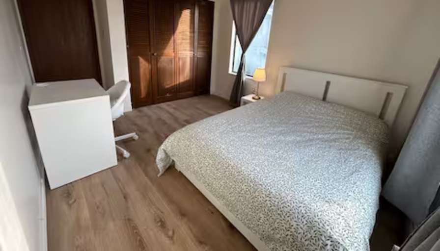 Shirin's room