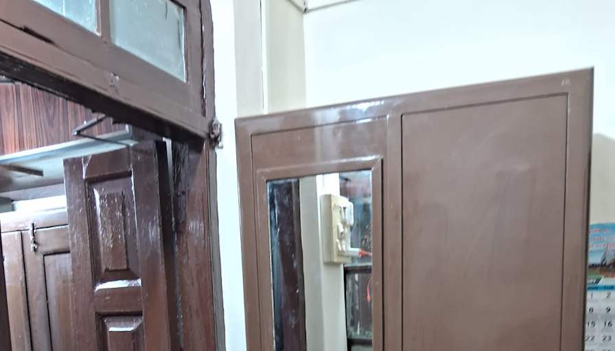 V G Abraham's room