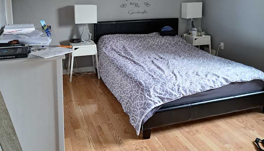 Loreta Jacklyn's room
