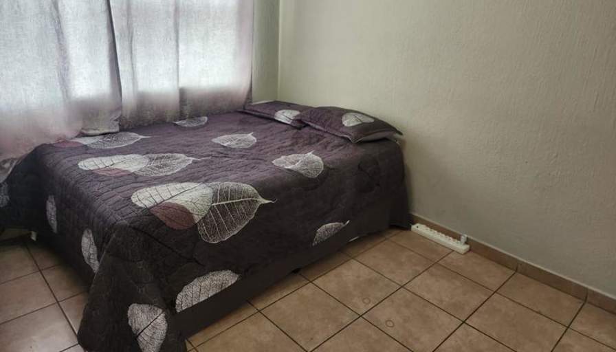 Nontobeko's room
