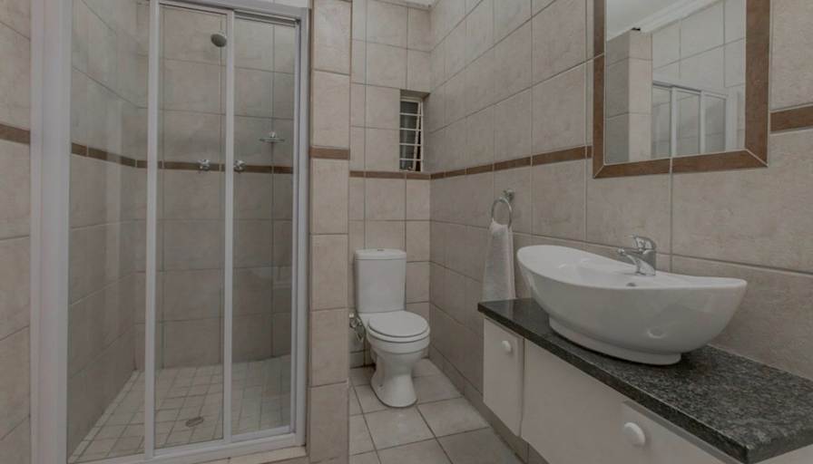 Mthokozisi's room