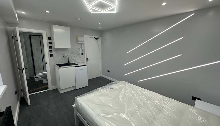 Hiten's room