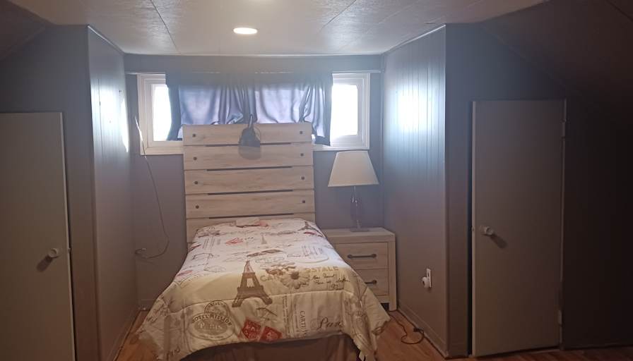 VENUS's room