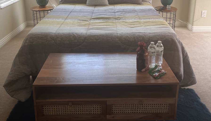 Lynn's room
