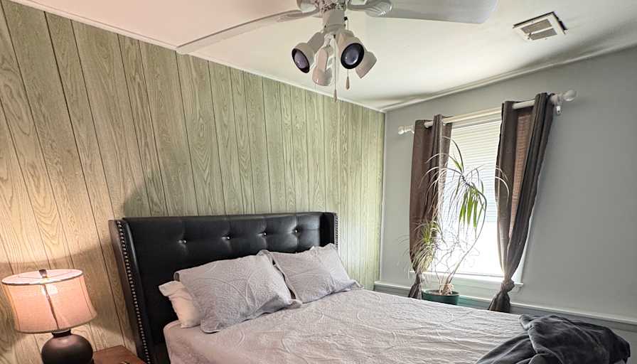 Jan's room