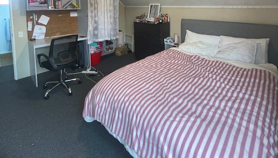 Unfurnished room in a house · Dunedin North, Otago 9016-1