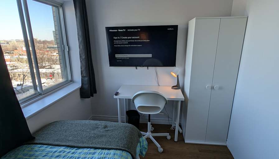 Serdar's room