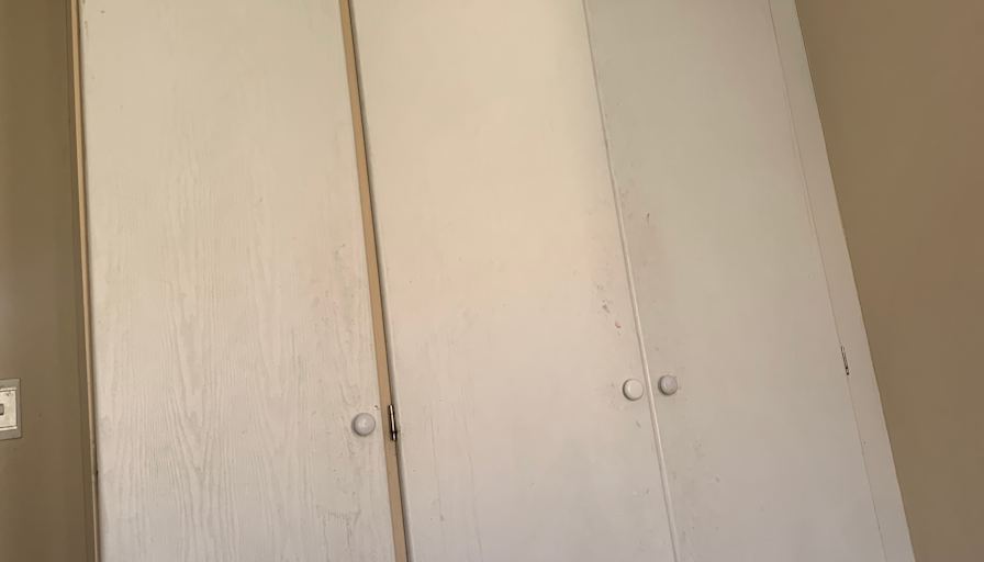 SUNDAY's room