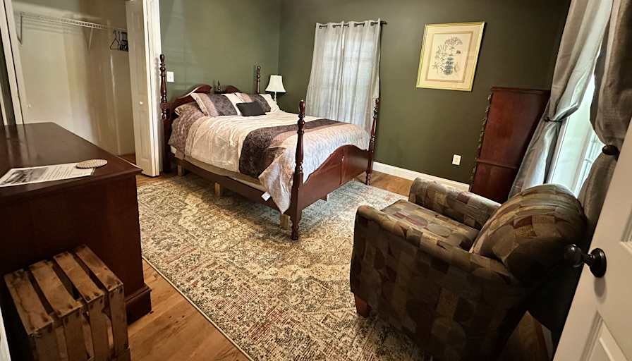 Donna's room