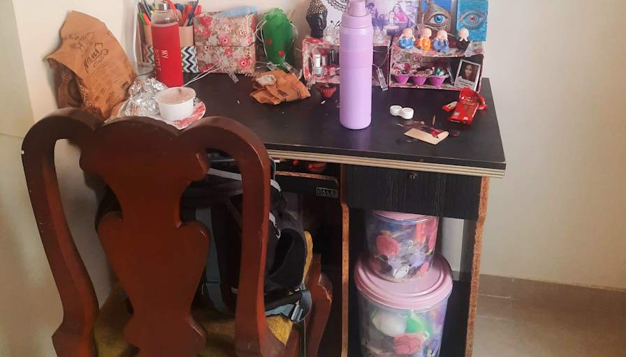 Apu's room