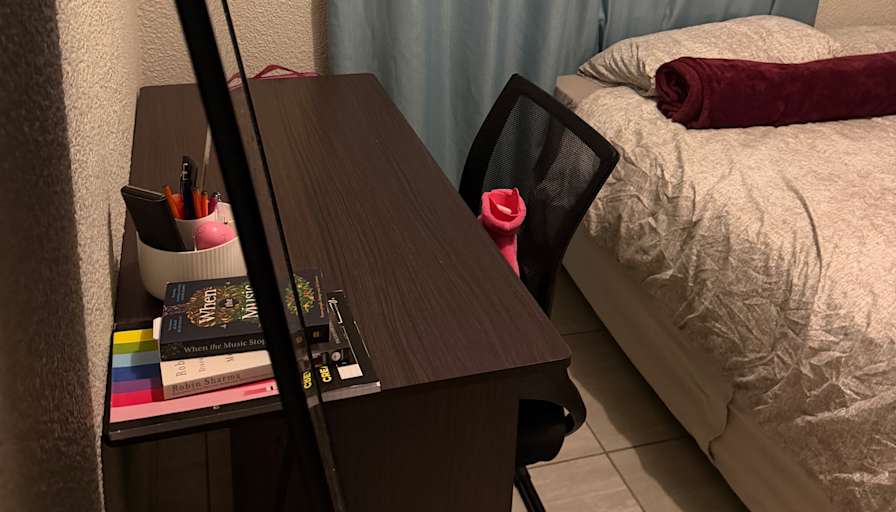 Inno's room