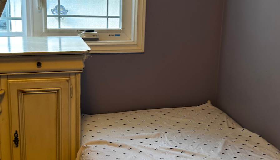 Jane Ann Summers's room