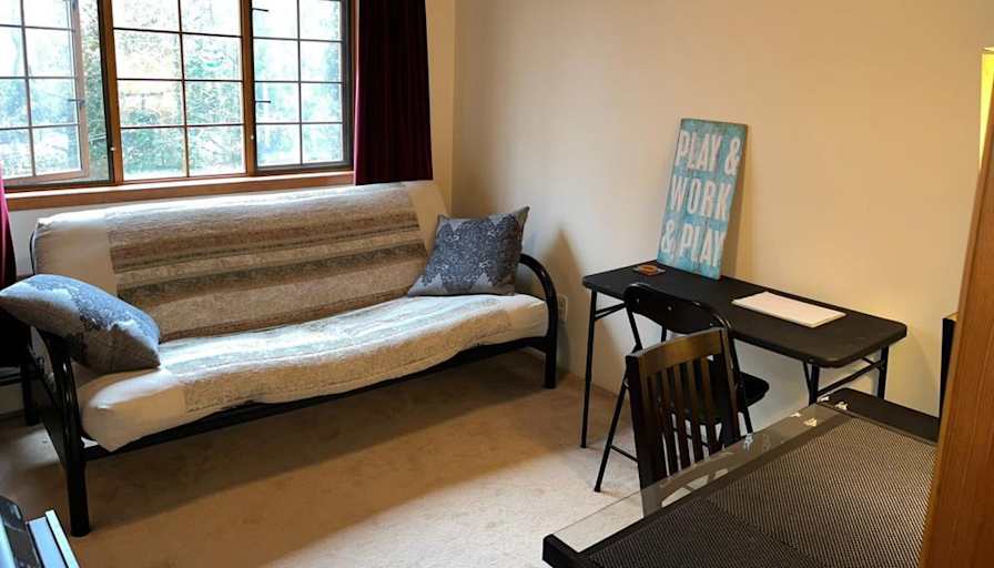 Suzanne Villeneuve's room