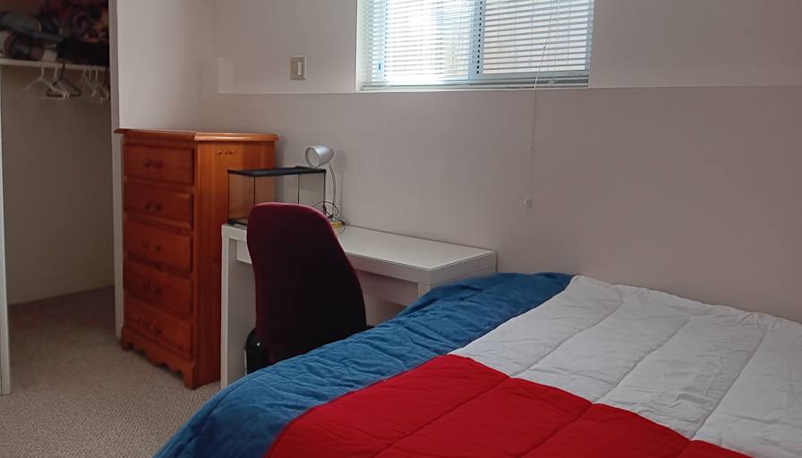 Kayna's room