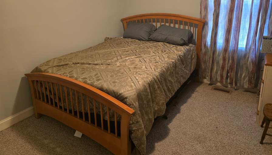 Glenn's room