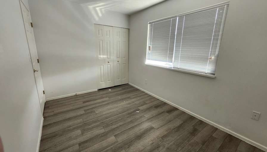 Bon's room
