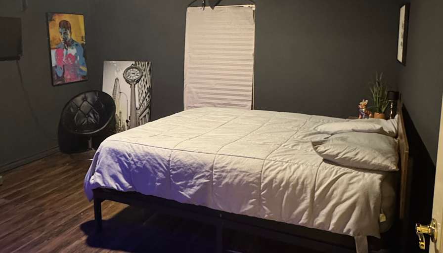 Mark's room
