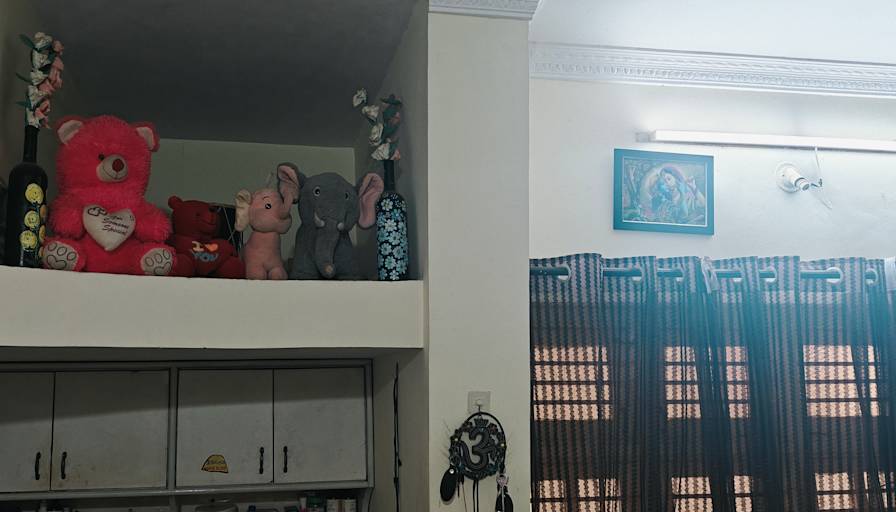 Aje jenson's room