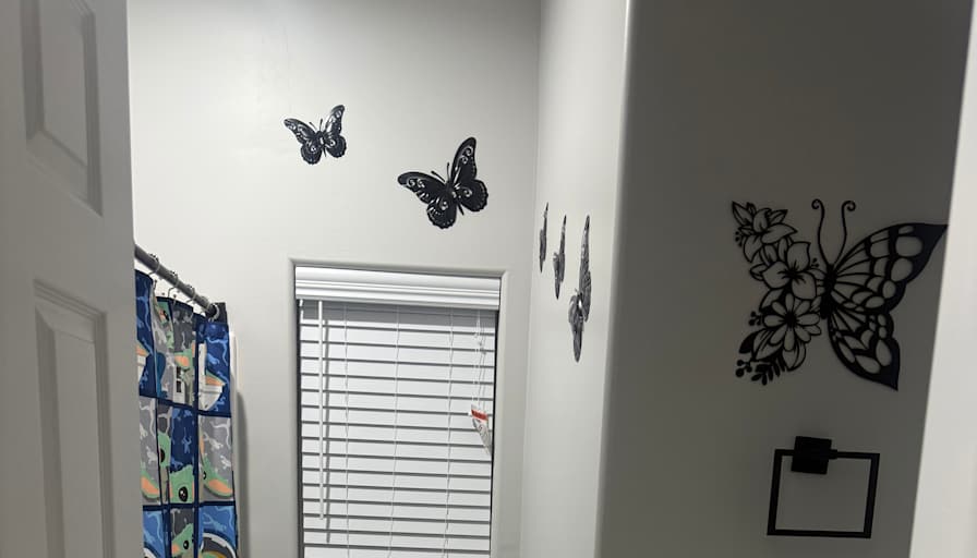 Mercedes's room