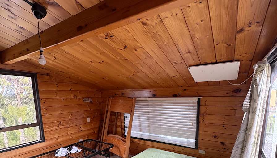 Alan Antony's room