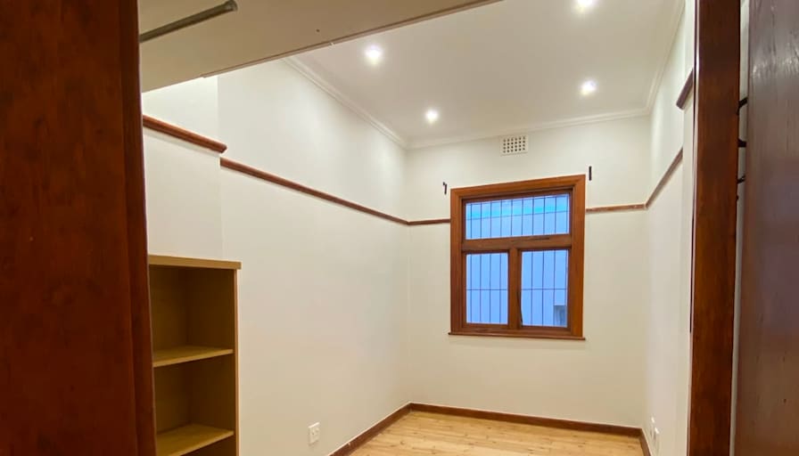 Simon's room