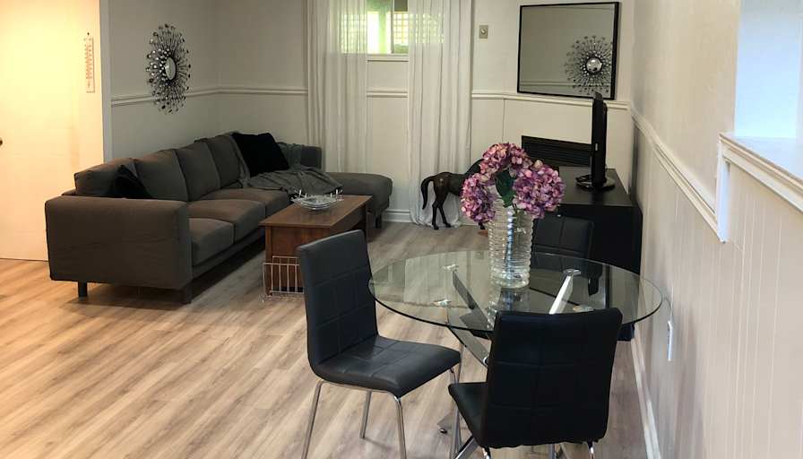 Jen's room