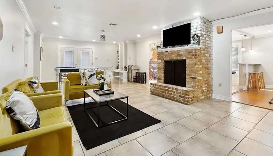 ReStore Housing Inc.'s room