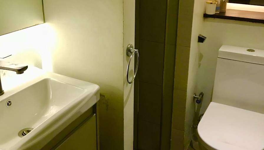 Jonathan Tan's room