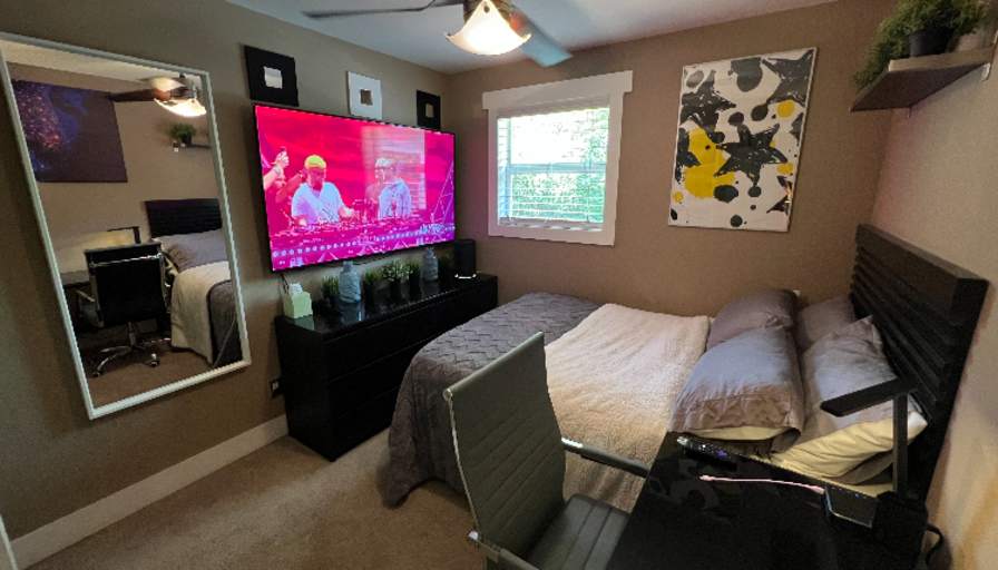 Julian Guerrero's room