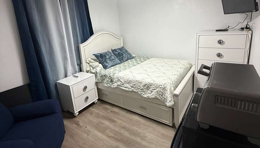 Davia Garcia's room